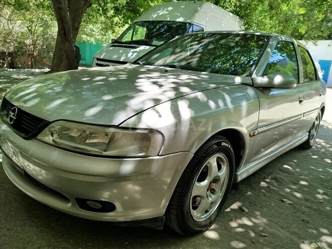 Opel Vectra 1999, 270,000 km - 1.6 l - Bakı