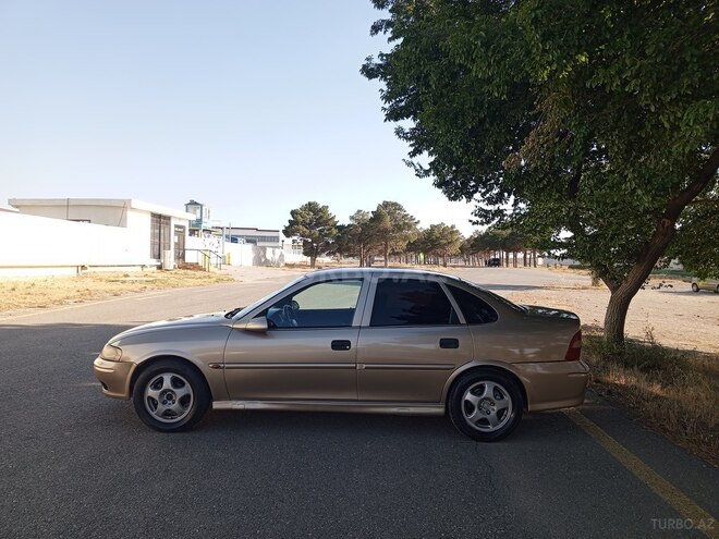 Opel Vectra 1998, 301,827 km - 1.8 l - Sumqayıt