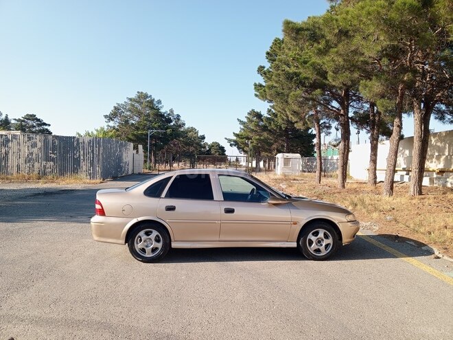 Opel Vectra 1998, 301,827 km - 1.8 l - Sumqayıt