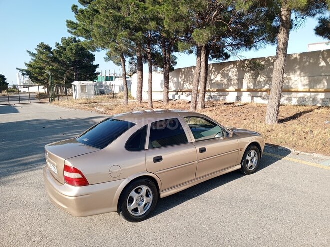 Opel Vectra 1998, 301,827 km - 1.8 l - Sumqayıt