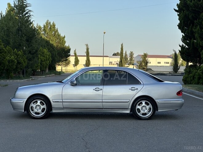 Mercedes E 240 1999, 381,878 km - 2.6 l - Saatlı
