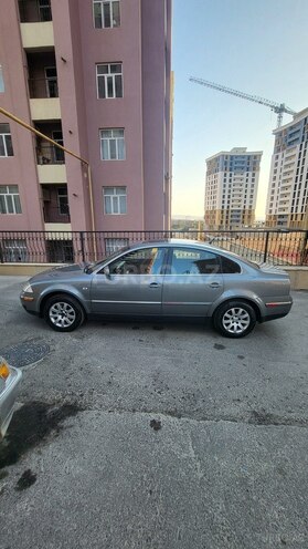 Volkswagen Passat 2002, 209,215 km - 1.8 l - Bakı