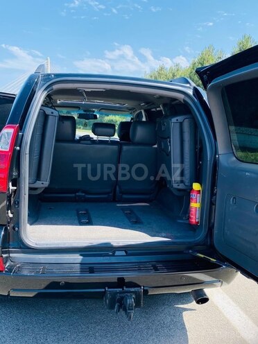 Toyota Land Cruiser Prado-12