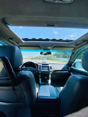 Toyota Land Cruiser Prado-8