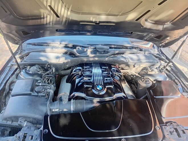 BMW 745 2003, 267,543 km - 4.4 l - Bakı