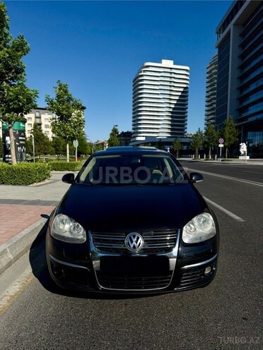 Volkswagen Jetta-1