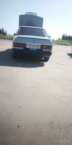 Mercedes 190 1990, 500,000 km - 2.0 л - Salyan