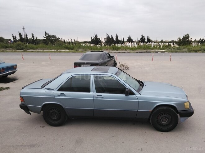 Mercedes 190 1990, 500,000 km - 2.0 л - Salyan