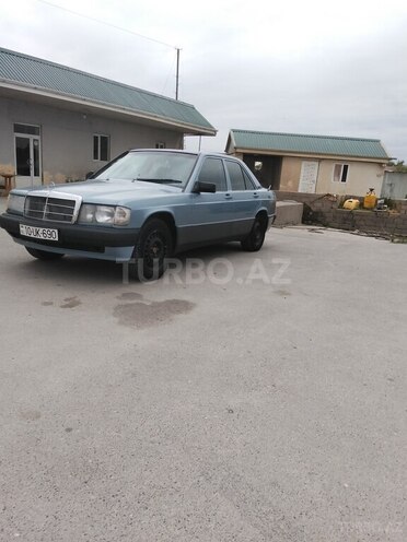 Mercedes 190 1990, 500,000 km - 2.0 л - Salyan