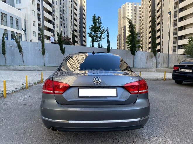 Volkswagen Passat 2014, 165,000 km - 2.5 l - Bakı