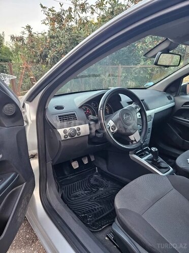 Opel Astra 2009, 325,600 km - 1.3 l - Tərtər