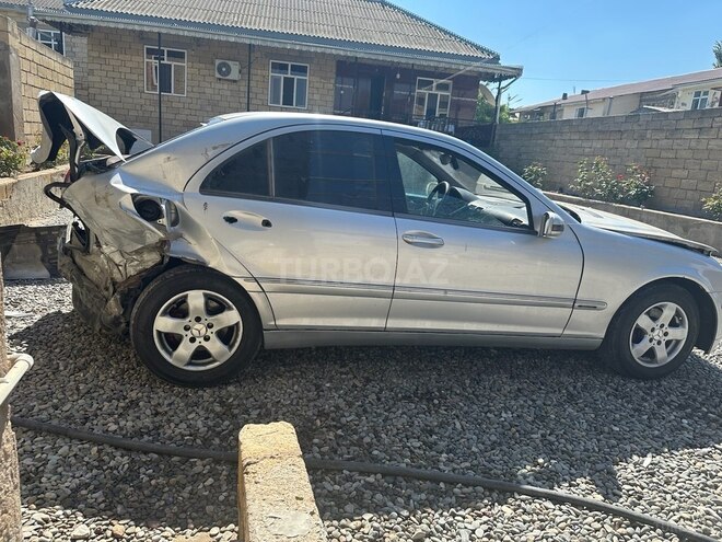 Mercedes C 220 d 2000, 410,000 km - 2.2 л - Salyan