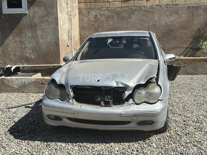 Mercedes C 220 d 2000, 410,000 km - 2.2 л - Salyan