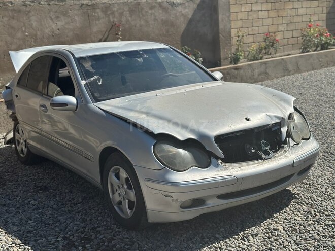 Mercedes C 220 d 2000, 410,000 km - 2.2 л - Salyan