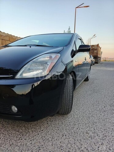 Toyota Prius-4