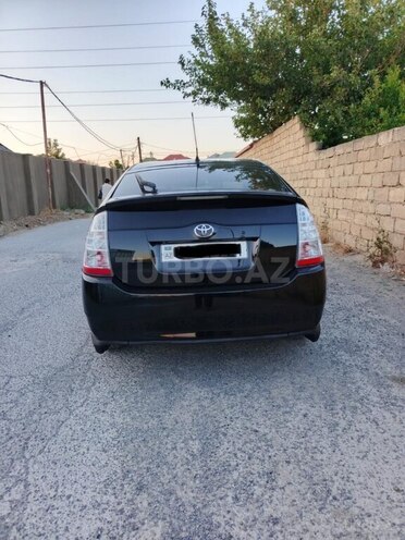 Toyota Prius-2