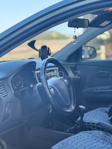 Kia Rio 2009, 245,000 km - 1.4 l - Salyan