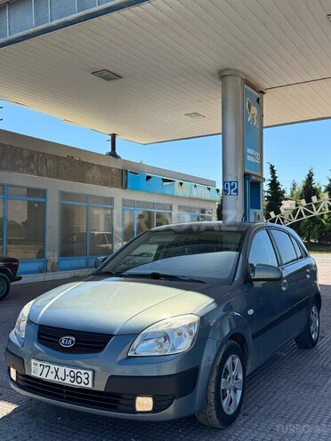 Kia Rio 2009, 245,000 km - 1.4 l - Salyan