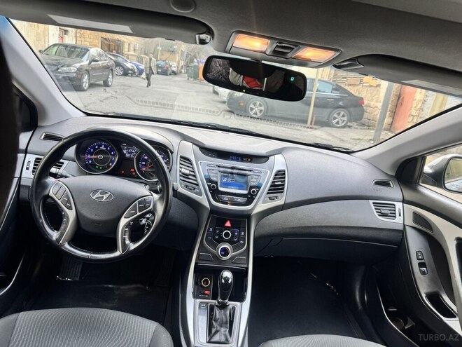 Hyundai Elantra 2015, 105,000 km - 1.8 l - Bakı
