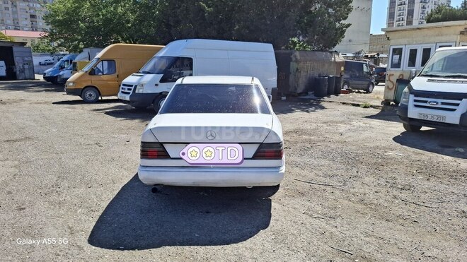 Mercedes E 290 1991, 451,807 km - 2.9 l - Bakı
