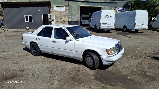 Mercedes E 290 1991, 451,807 km - 2.9 l - Bakı