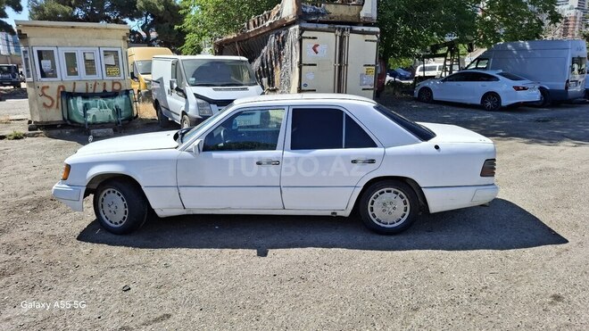 Mercedes E 290 1991, 451,807 km - 2.9 l - Bakı