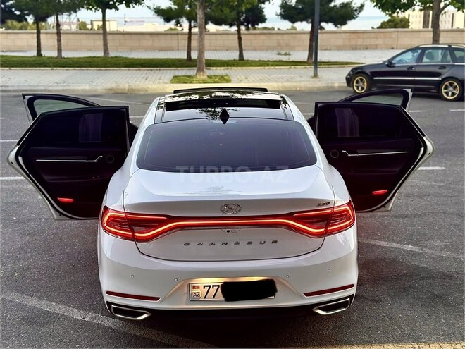 Hyundai Grandeur-17