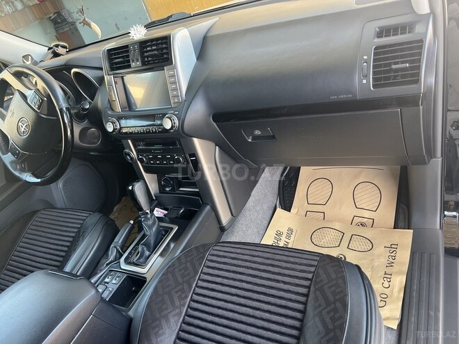 Toyota Land Cruiser Prado-11