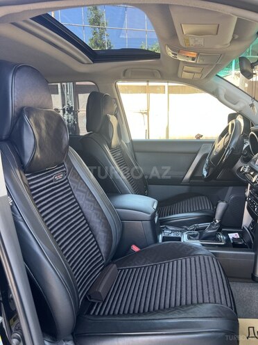 Toyota Land Cruiser Prado-10