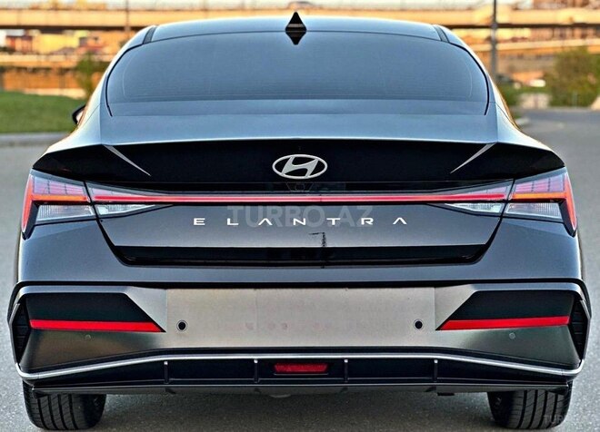 Hyundai Elantra 2024, 18,000 km - 1.6 л - Bakı