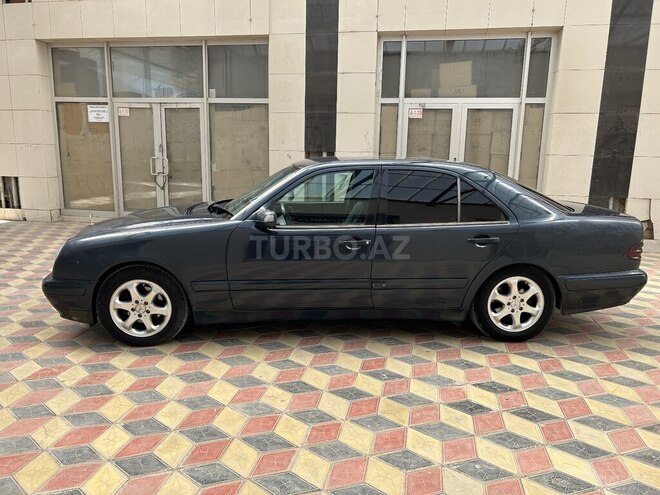 Mercedes E 220 d 1999, 251,889 km - 2.2 l - Sumqayıt