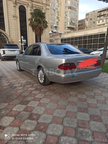 Mercedes E 200 2000, 199,000 km - 2.0 l - Bakı