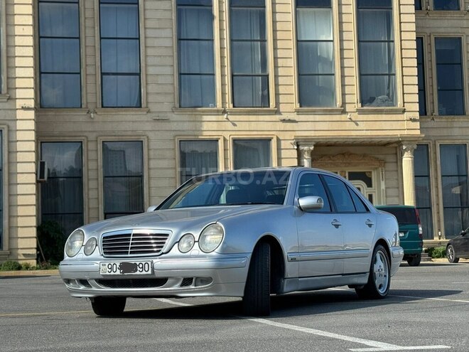 Mercedes E 270 2000, 378,000 km - 2.7 l - Bakı