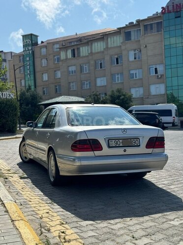 Mercedes E 270 2000, 378,000 km - 2.7 l - Bakı