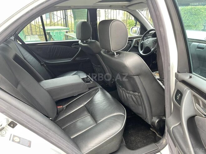 Mercedes E 270 2000, 378,000 km - 2.7 l - Bakı