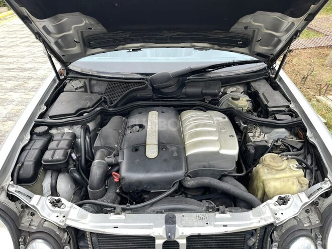 Mercedes E 270 2000, 378,000 km - 2.7 l - Bakı