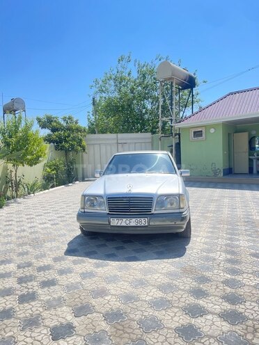Mercedes E 250 1994, 452,500 km - 2.5 l - Ağcabədi