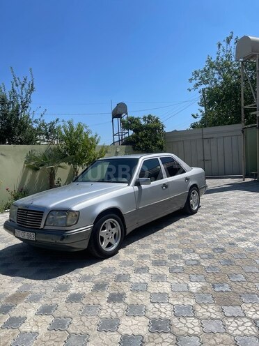 Mercedes E 250 1994, 452,500 km - 2.5 l - Ağcabədi