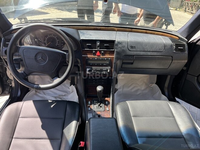 Mercedes C 230 1997, 256,011 km - 2.3 л - Masallı