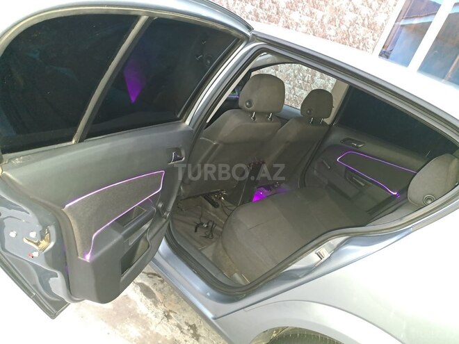 Opel Astra 2009, 222,000 km - 1.4 l - Şəki