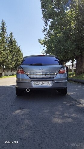 Opel Astra 2009, 222,000 km - 1.4 l - Şəki