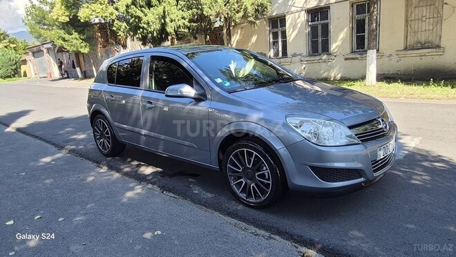 Opel Astra 2009, 222,000 km - 1.4 l - Şəki