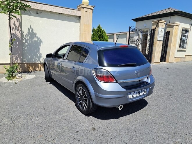 Opel Astra 2009, 222,000 km - 1.4 l - Şəki