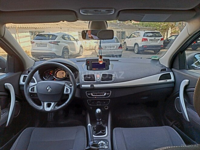 Renault Megane-9