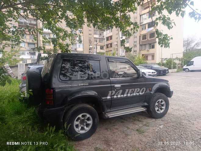 Mitsubishi Pajero 1995, 265,000 km - 2.8 l - Bakı