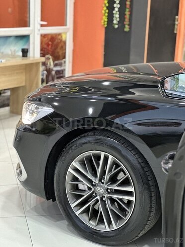 Hyundai Grandeur-13