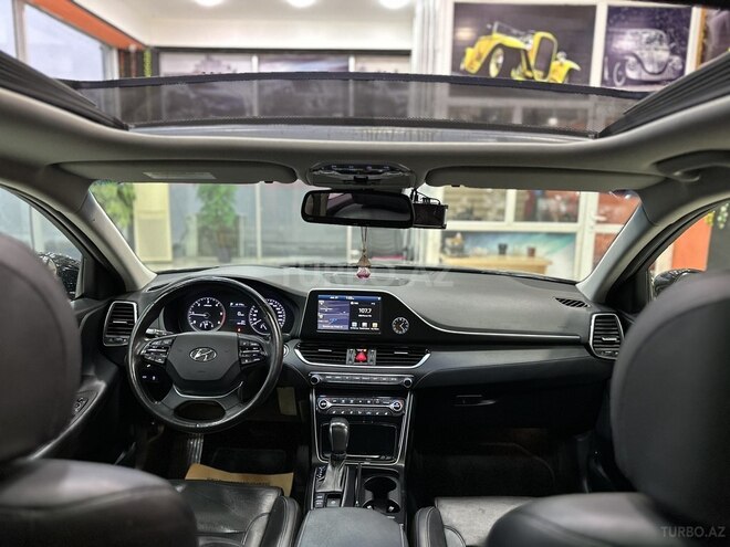 Hyundai Grandeur-25