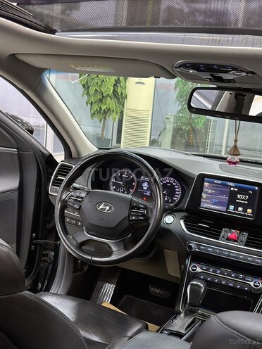 Hyundai Grandeur-23