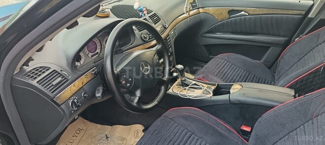 Mercedes E 240 2003, 262,000 km - 2.6 l - Bakı