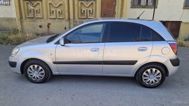 Kia Rio 2005, 285,000 km - 1.5 l - Gəncə